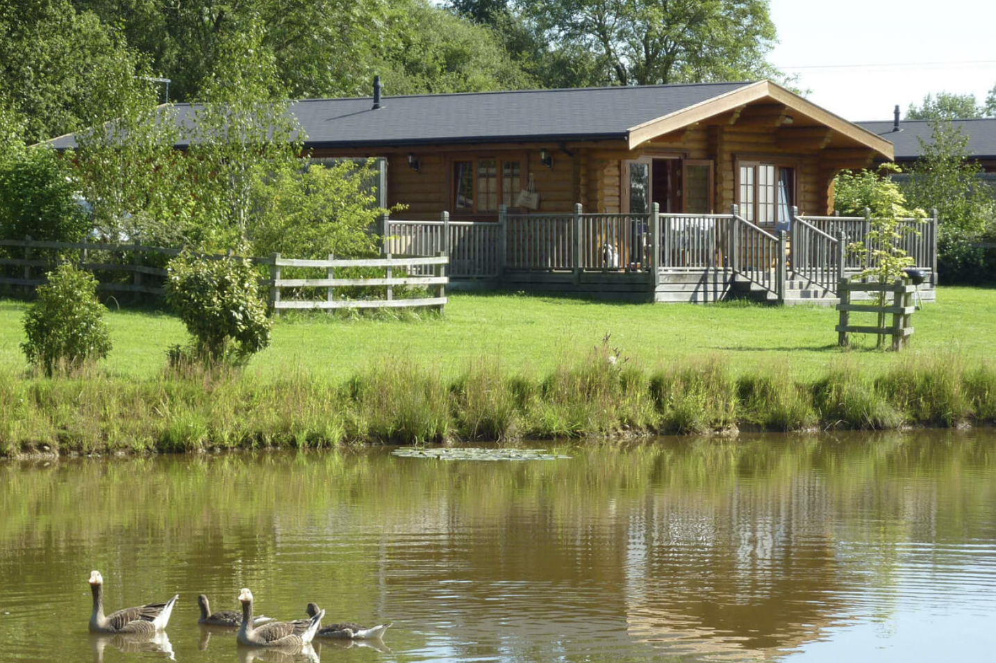 5. Stretton Lakes