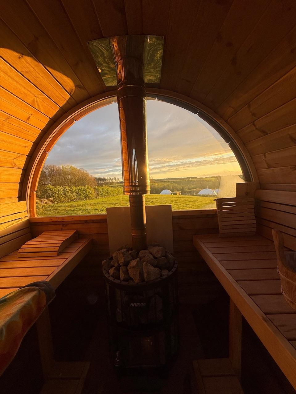 Sunset Spa & Pizza Night